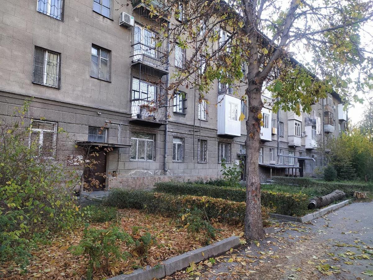 Aura On Erkindik Boulevard Bișkek Exterior foto